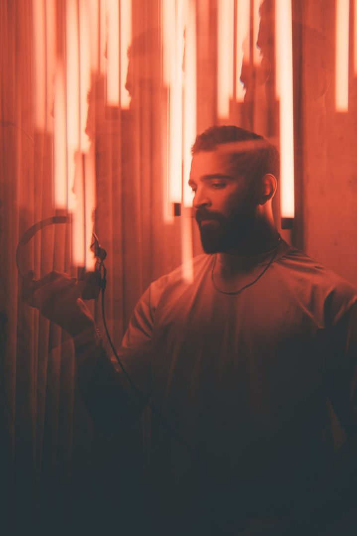 KHALDERA in red light, photo by Alexandra Siebenthal